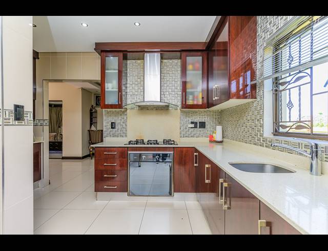 3 BEDROOM TOWNHOUSE FOR SALE IN WESTVILLE